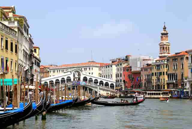 长沙梅溪青秀三期车位顺利开盘