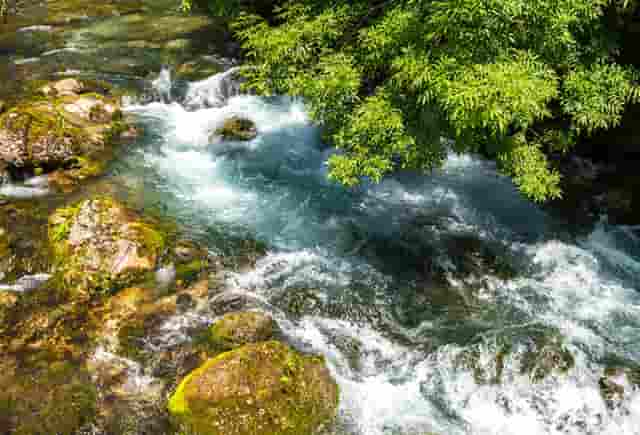 加密货币暴跌之际 交易平台Coinbase仍维持强劲增长势头